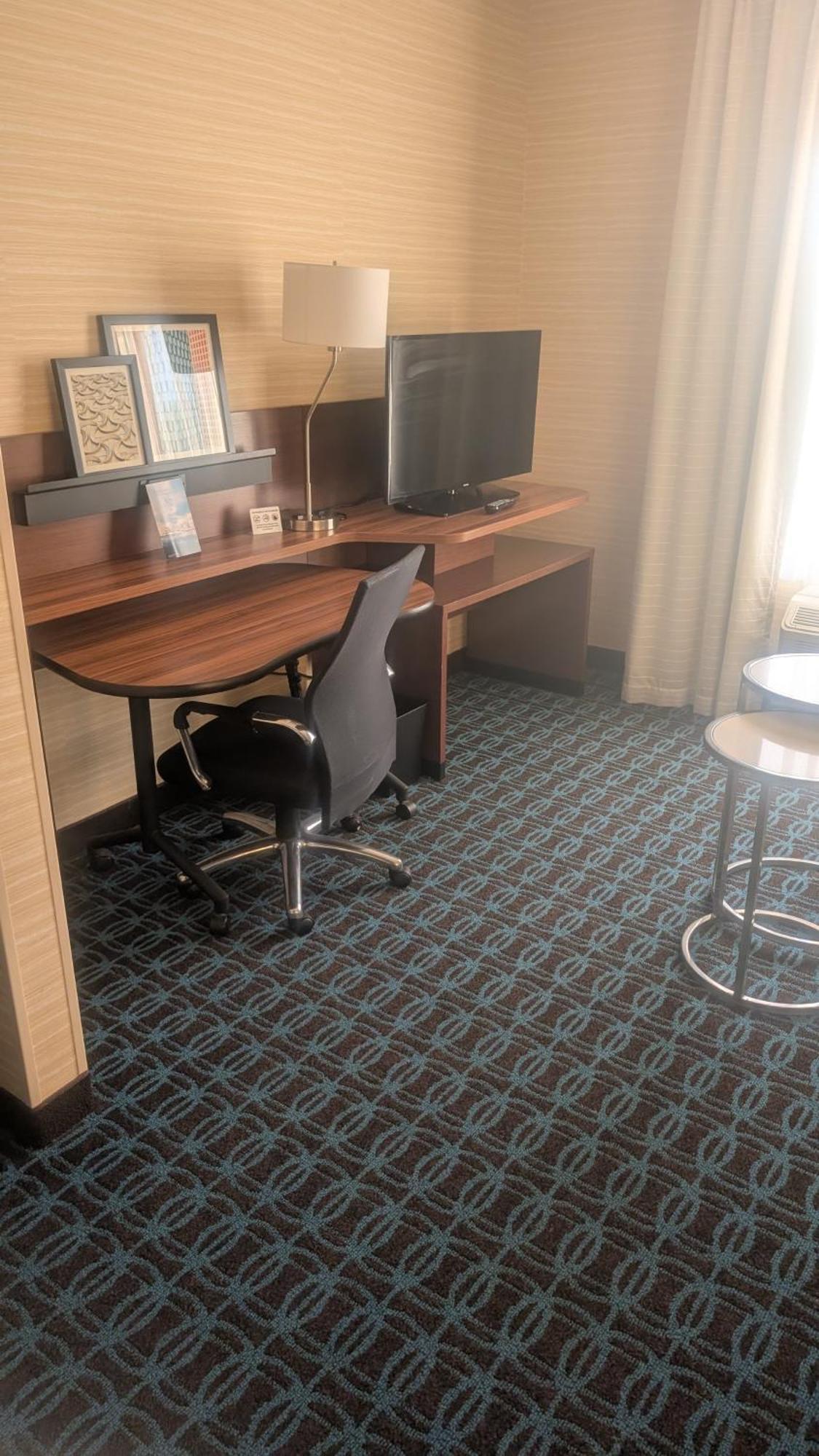 Hotel Fairfield & By Marriott Detroit